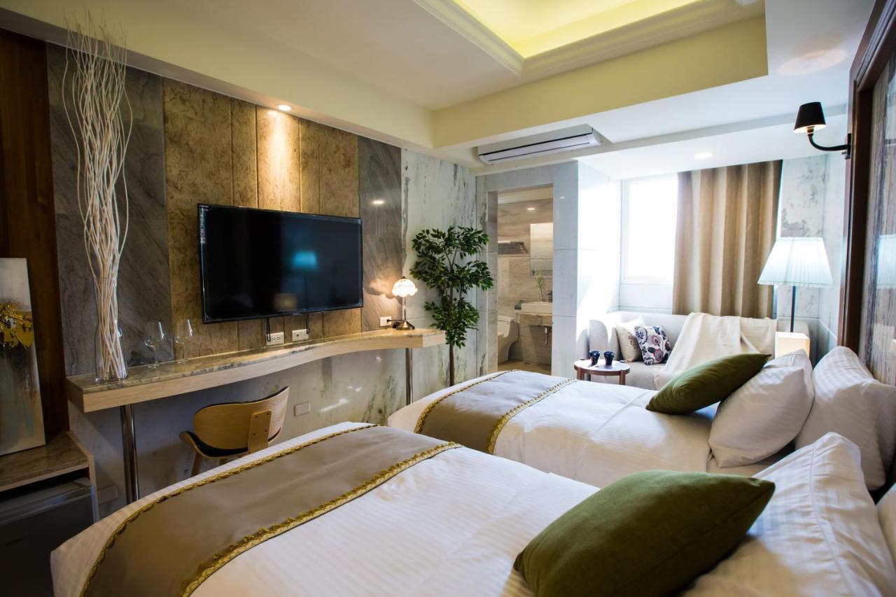 Hotel Maple Taiwan Boulevard Тайчжун Экстерьер фото